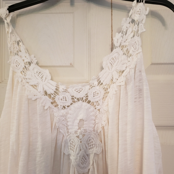 Tank top - Picture 2 of 2